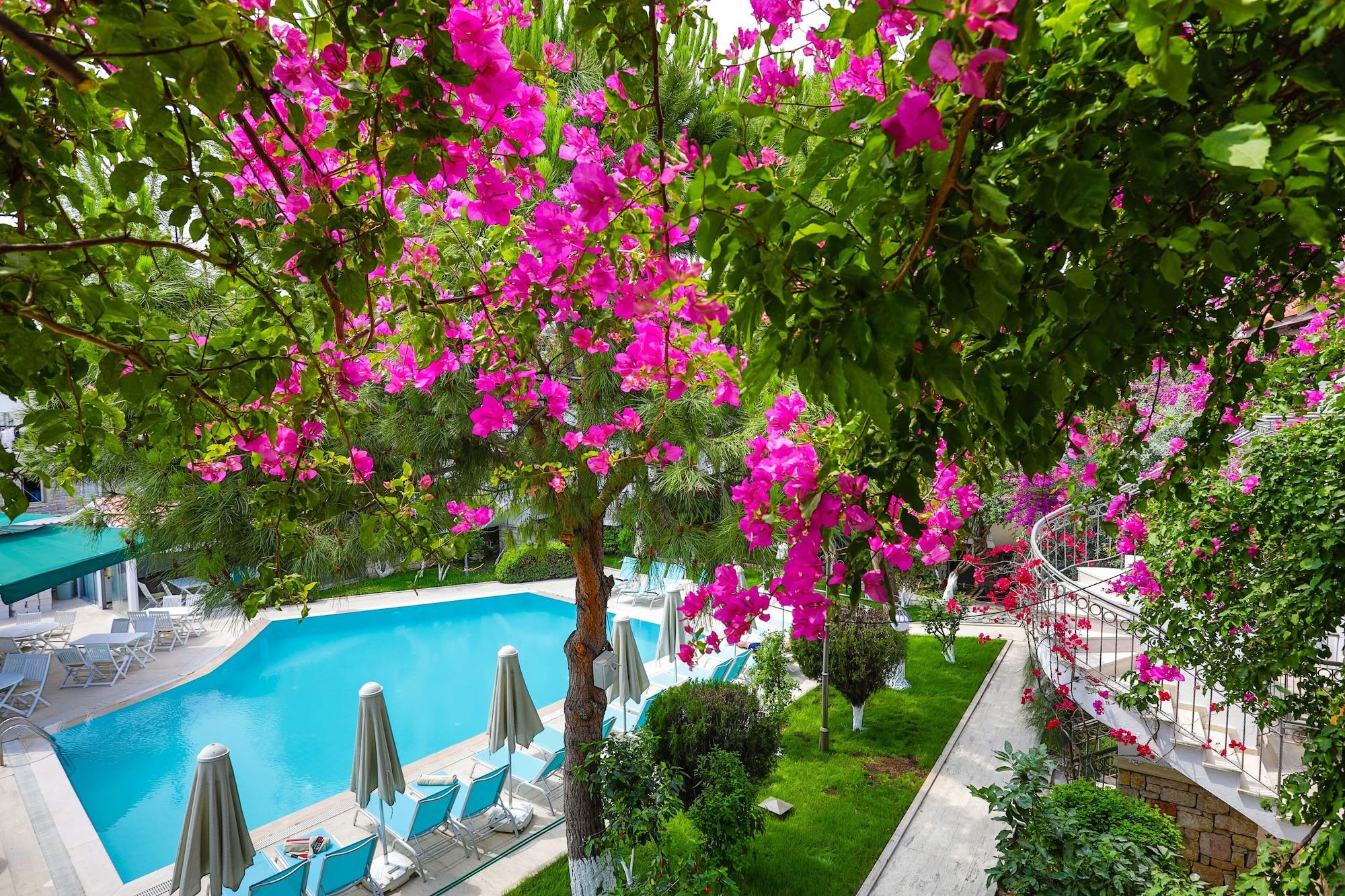 Moonshine Hotel & Suites Bodrum Extérieur photo